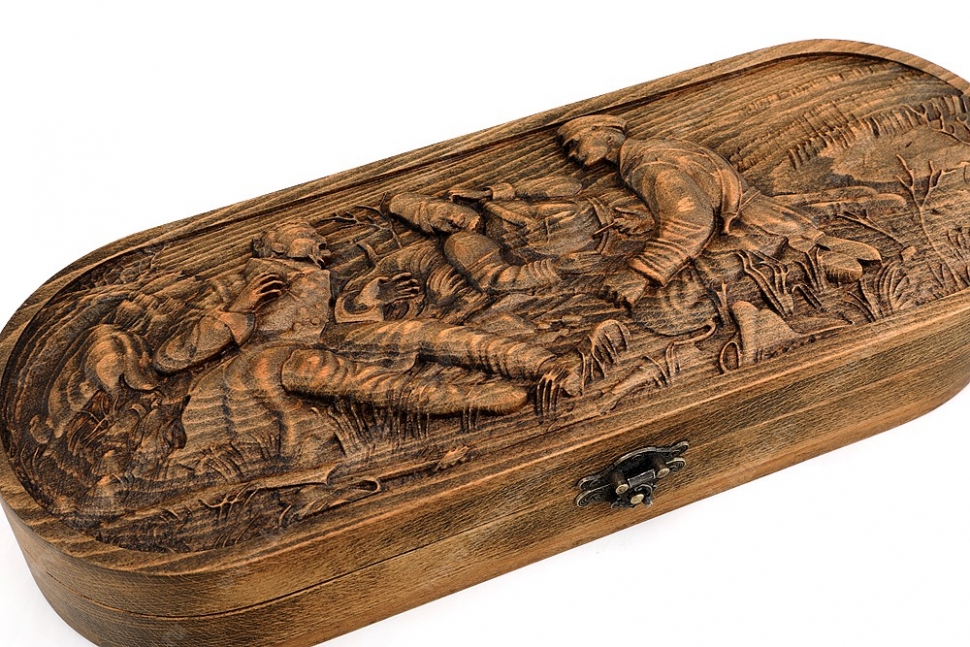 Футляр для ножа №5 (дерево - бук) охотники на привале