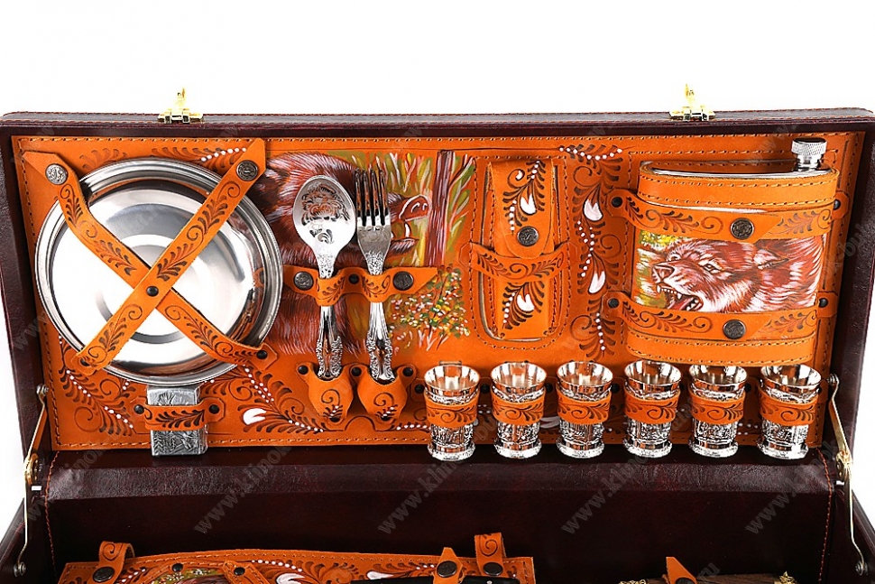 Подарочный набор в дипломате Тайга (цветной)