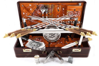 Подарочный набор в дипломате Тайга (цветной)