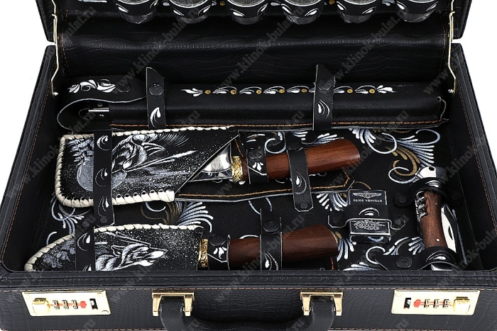 Подарочный набор в дипломате Турист-1 (цветная роспись)