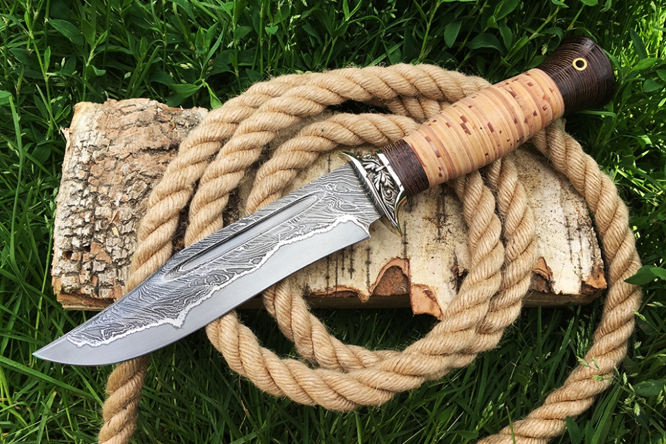 Нож Атака (ламинат - 9ХС и дамаск с никелем, рукоять береста, гарда из мельхиора)