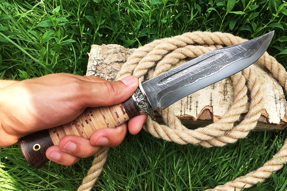 Нож Атака (ламинат - 9ХС и дамаск с никелем, рукоять береста, гарда из мельхиора)