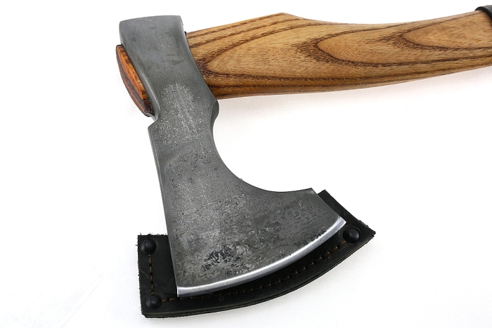 Топор средний №2 (сплав УГЛЕРОД+ХВГ, рукоять - ясень, кожа)