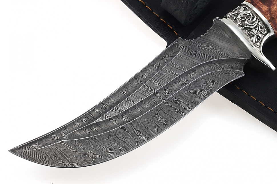 Нож Легион (дамаск-долы, карельская берёза-мельхиор)