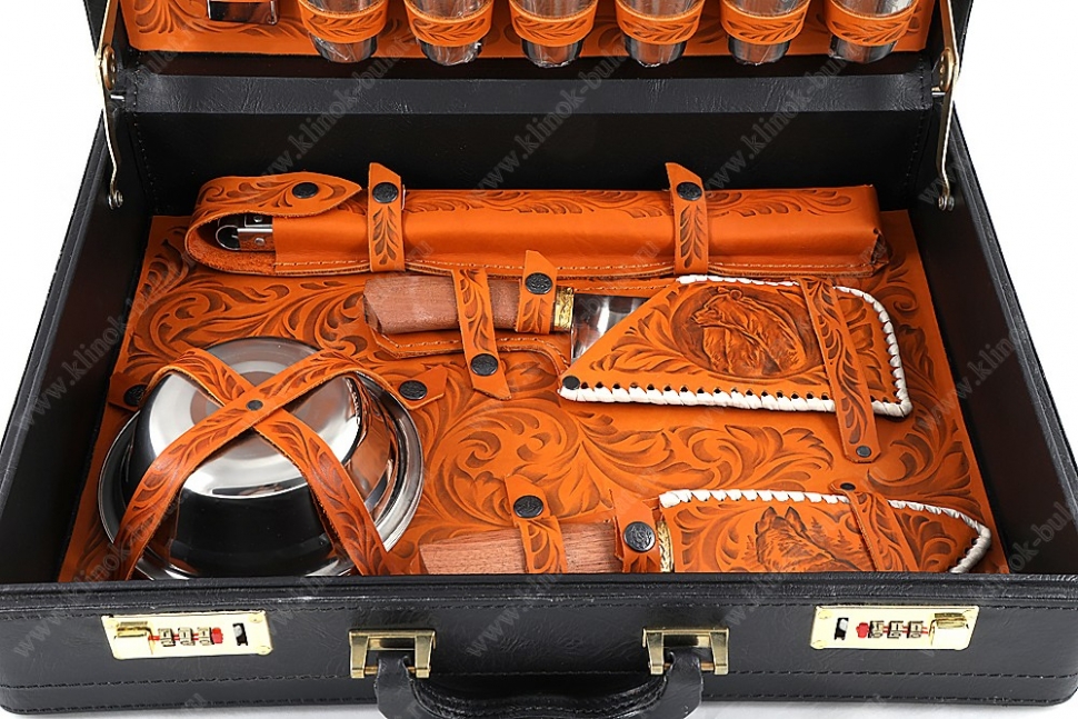 Подарочный набор в дипломате Турист-2