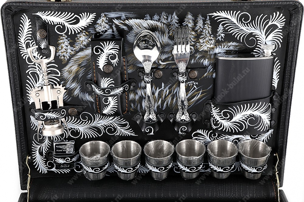 Подарочный набор в дипломате Турист-2 (цветная роспись)