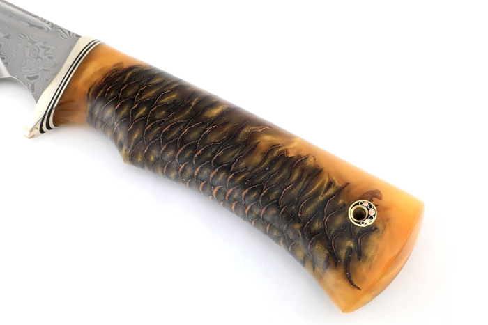 Нож Комар (нержавеющий дамаск-долы) рукоять шишка в акриле