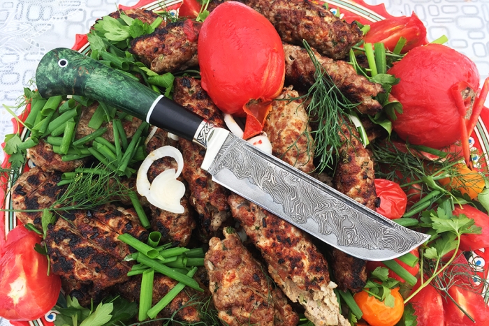 Нож Узбек-2 (ламинат - 9ХС и дамаск с никелем, стабилизированная карельская берёза - мельхиор)