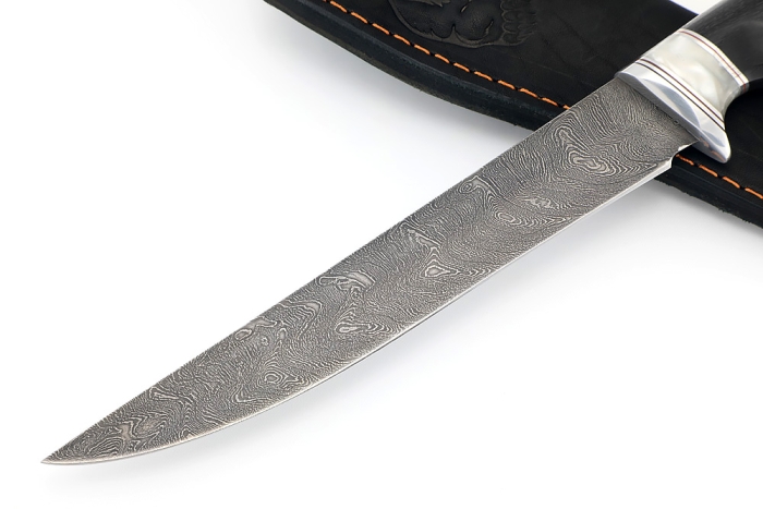 Нож Филейный средний (дамаск, вставка акрил белый, чёрный граб)