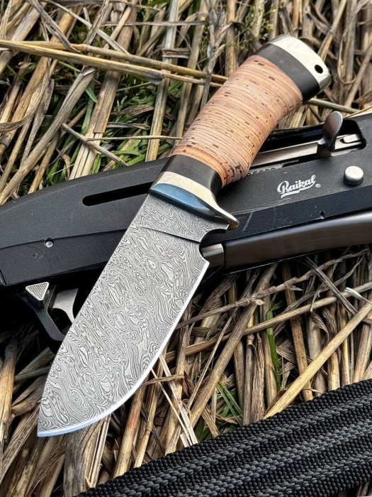 Нож Шкурник дамаск береста