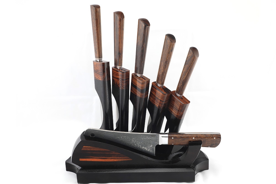 Подставка из черного граба и железного дерева с набором из 5 ножей и тяпки (Elmax, железное дерево)