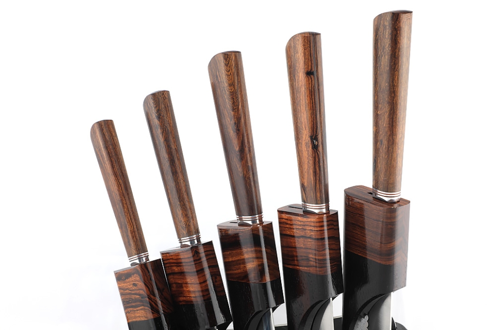 Подставка из черного граба и железного дерева с набором из 5 ножей и тяпки (Elmax, железное дерево)