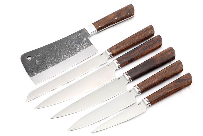 Подставка из черного граба и железного дерева с набором из 5 ножей и тяпки (Elmax, железное дерево)