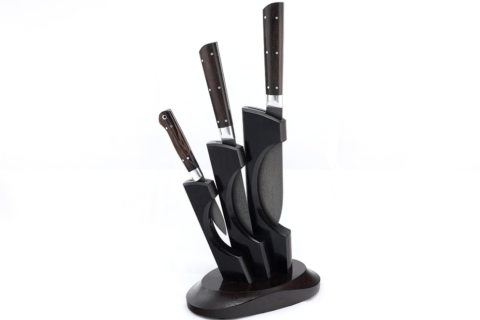 Набор кухонных ножей из булата на подставке (3 шефа)